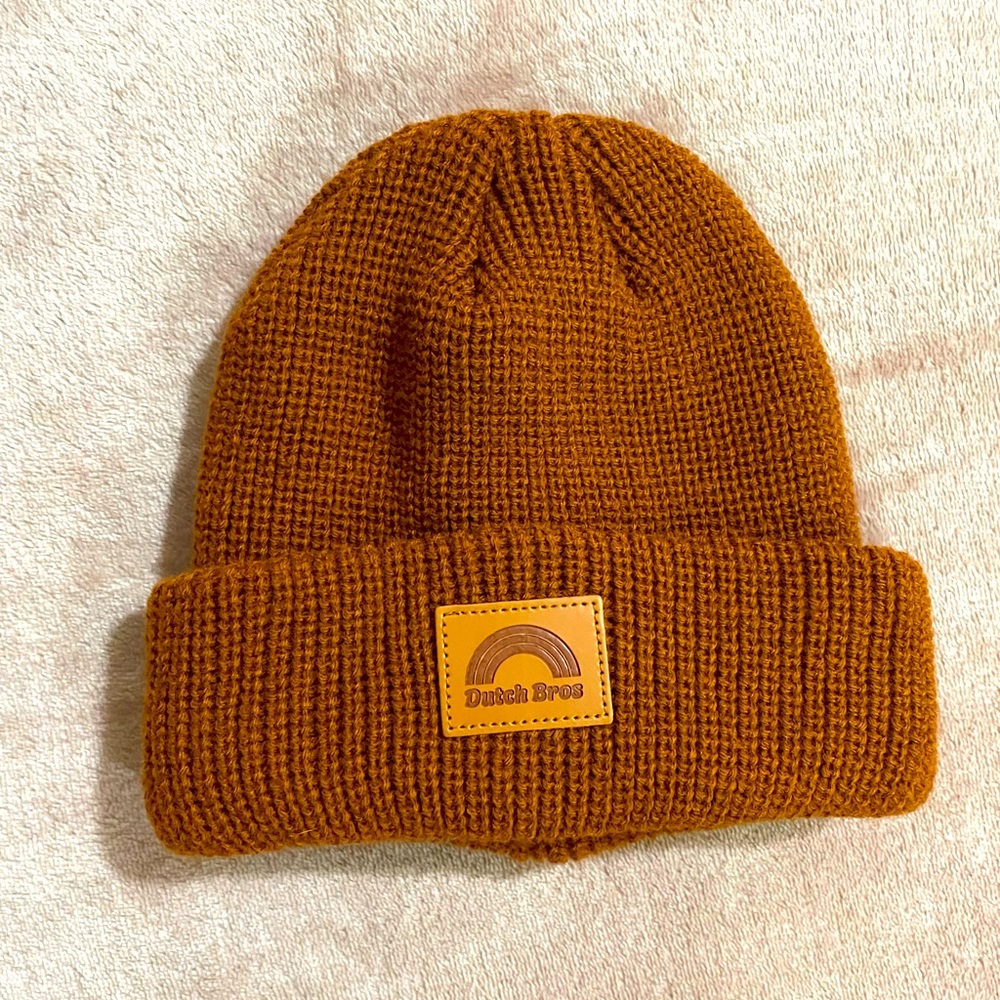 Burnt orange Dutch Bros beanie o/s